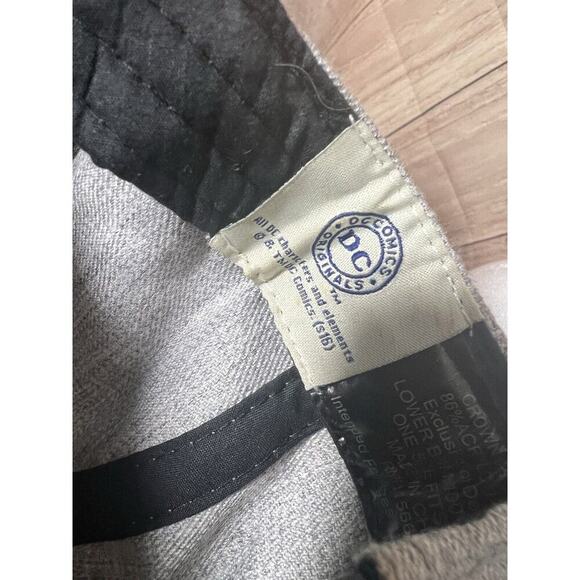 Flash Lightning Bolt DC Comics Gray Adjustable Snapback Baseball Cap Hat - Picture 7 of 8